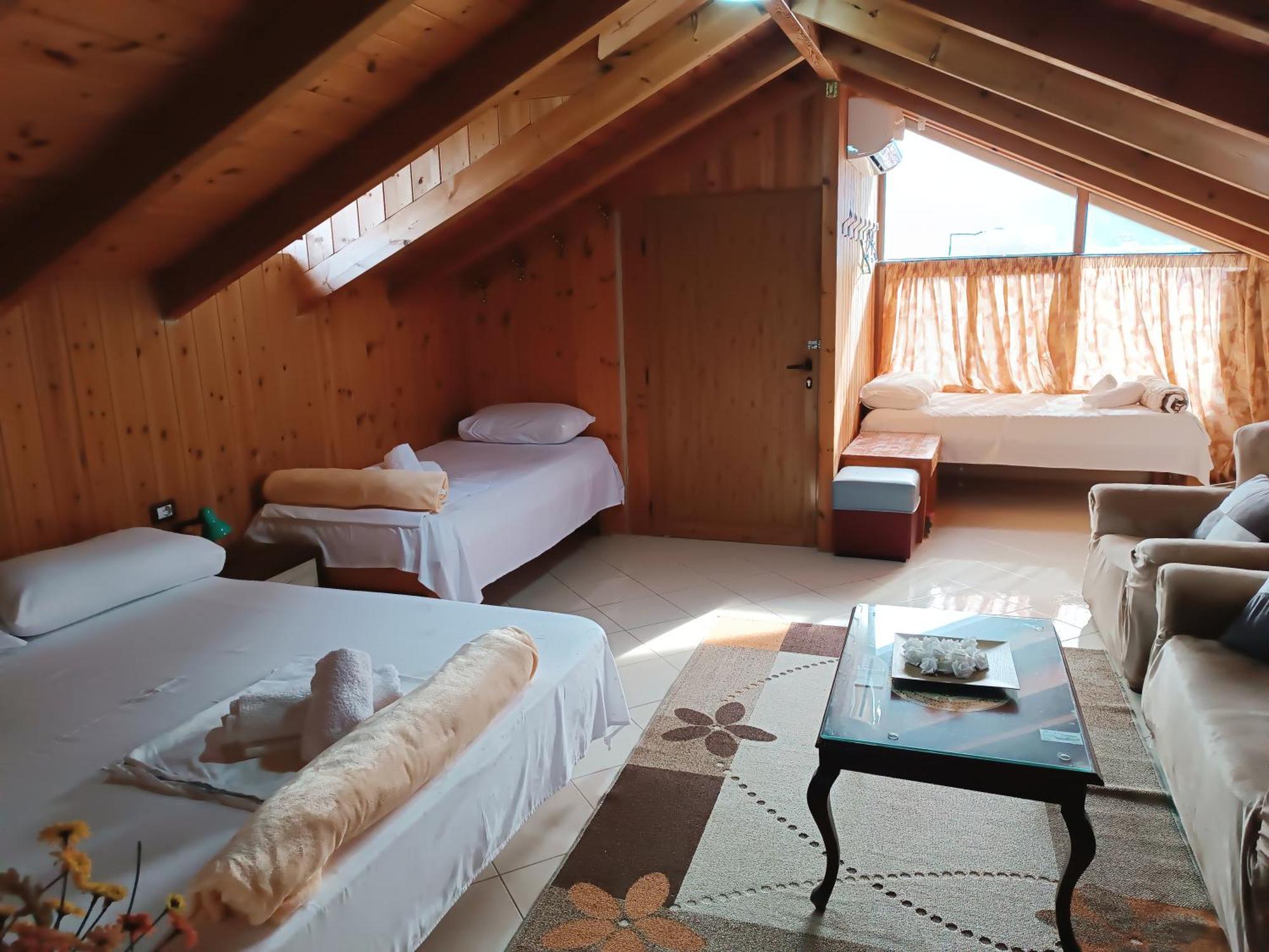 Guesthouse Eva Suite Berat Exterior photo
